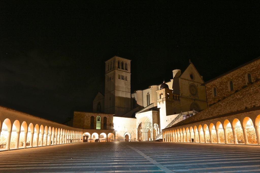 Hotel La Casina Colorata Assisi Exterior foto