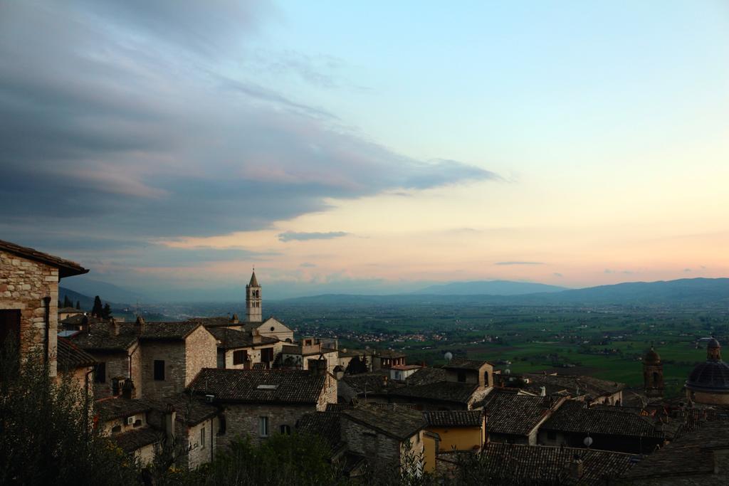 Hotel La Casina Colorata Assisi Exterior foto